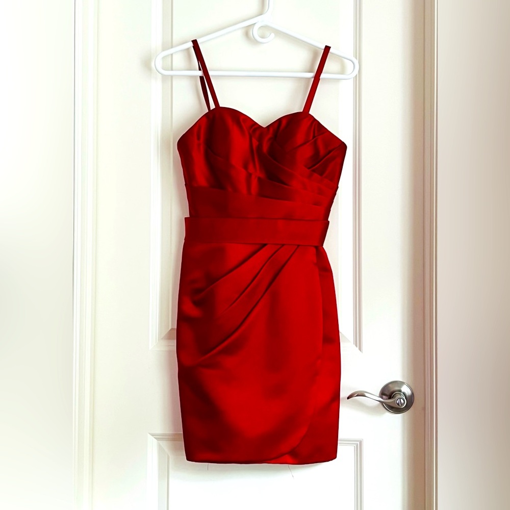 Da Vinci Satin Women's Formal Dress Sz 4 Red Removable Straps